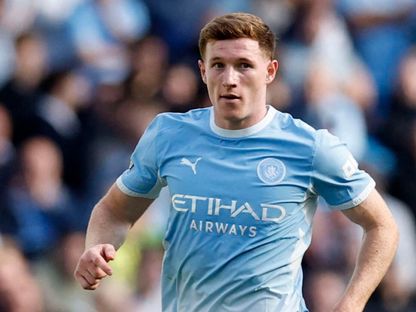 إليوت أندرسون لاعب وسط مانشستر سيتي في مباراة كوفنتري سيتي بالجولة الثالثة من الدوري الإنجليزي الممتاز - 5 سبتمبر 2026 - reuters