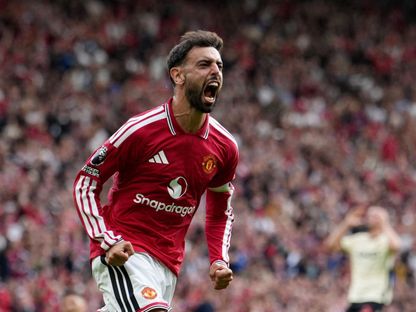 برونو فرنانديز قائد مانشستر يونايتد يحتفل بهدفه الأول أمام إيبسويتش تاون في الدوري الإنجليزي - 30 أغسطس 2026 - Reuters