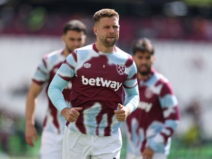 الألماني نيكلاس فولكروغ مهاجم وست هام خلال الإحماء قبل مواجهة ساوثهامبتون - 19 إبريل 2025 - REUTERS