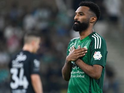 الأهلي يقسو على الخلود ويشعل الصراع على البقاء في دوري روشن