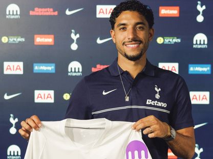 عمر مرموش بعد انتقاله إلى توتنهام هوتسبير - 27 أغسطس 2026 - X/@SpursOfficial