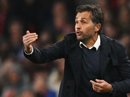 المدرب الفرنسي باتريس بوميل خلال إحدى مباريات كأس أمم إفريقيا 2021 - Reuters