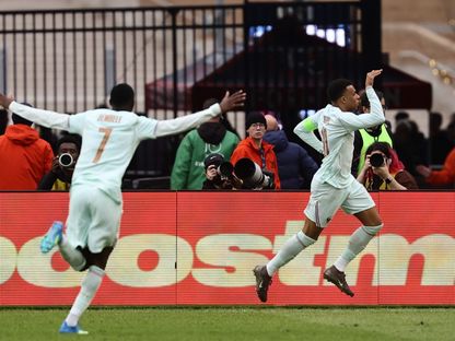 كيليان مبابي قائد فرنسا يحتفل بعد تسجيله هدفاً في شباك البرازيل خلال مباراة ودية - 26 مارس 2026 - REUTERS