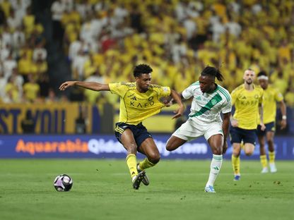 صراع بين كينغسلي كومان وفالنتين أتانغانا في كلاسيكو الأهلي والنصر بالدوري السعودي - 29 أبريل 2026 - X/@aawsat_spt