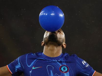 كريستوفر نكونكو مهاجم تشيلسي يحتفل بهدفه في مرمى ساوثامبتون في الدوري الإنجليزي - 4 ديسمبر 2024 - Reuters