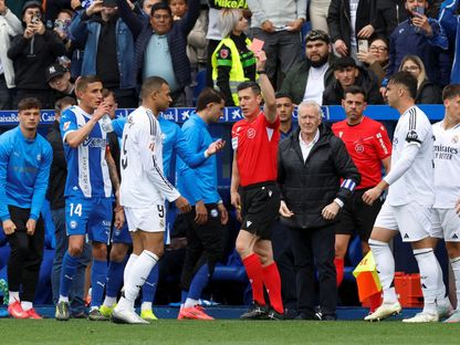 كيليان مبابي بعد طرده خلال مباراة بين ريال مدريد وألافيس - 13 أبريل 2025 - Reuters