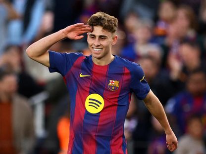 لاعب برشلونة فيرمين لوبيز يحتفل بالتسجيل ضد ليفانتي في الدوري الإسباني - 22 فبراير 2026 - Reuters