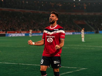 أوليفييه جيرو بعد تسجيله هدفاً لليل في مرمى لانس بالدوري الفرنسي - 30 أكتوبر 2026 - losc.fr
