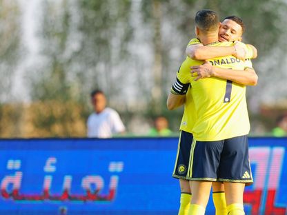 كريستيانو رونالدو يحتفل مع عبد الله الحمدان بهدفه مع النصر أمام الفيصلي - 23 أكتوبر 2026 - X@AlNassrFC