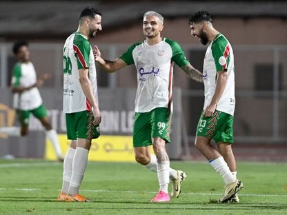 لاعبو الخلود يحتفلون بالتسجيل في مرمى الصفا بدوري يلو السعودي- 21 مايو 2024 - X/@FDL_KSA