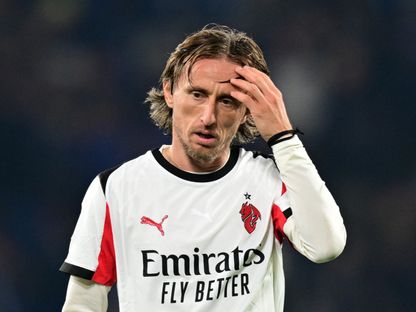 شاهد.. ميلان يسقط في فخ التعادل للمرة الثانية توالياً بالدوري الإيطالي