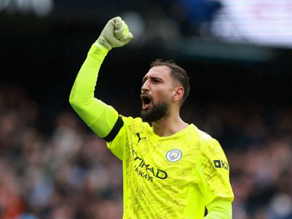 جيانلويجي دوناروما حارس مرمى مانشستر سيتي خلال مواجهة مانشستر يونايتد بالدوري الإنجليزي الممتاز - 14 سبتمبر 2025 - Reuters