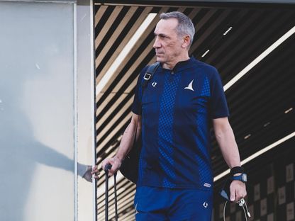 جورجيوس دونيس مدرب الخليج السعودي - 28 نوفمبر 2025 - x@Khaleejclub