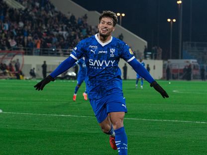 ماركوس ليوناردو لاعب الهلال يحتفل بتسجيل هدف في مرمى العروبة بدوري روشن - 11 يناير 2025 - X/@SPL