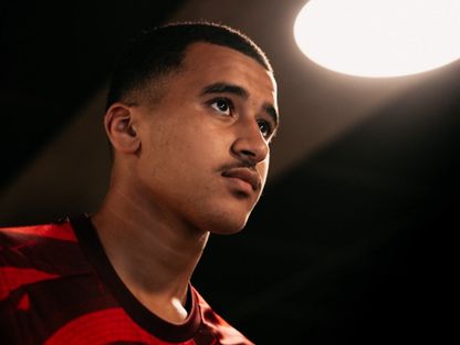 المغربي الشاب عبد الله وازن لاعب أياكس قبل مواجهة هيرنفين بالدوري الهولندي - 16 أغسطس 2026 - X/@AFCAjax