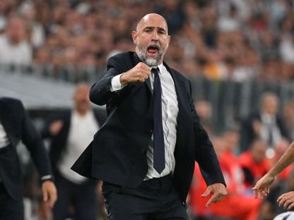 إيغور تودور مدرب يوفنتوس خلال مواجهة إنتر في الدوري الإيطالي - 13 سبتمبر 2025 - REUTERS