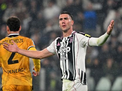 دوسان فلاهوفيتش يحتفل بهدفه في مباراة يوفنتوس وأودينيزي بالدوري الإيطالي - 29 أكتوبر 2025 - Reuters