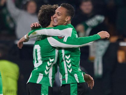 لماذا بكى أنتوني لاعب ريال بيتيس بعد الفوز على أوتريخت؟