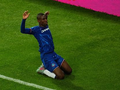 نيكولاس جاكسون مهاجم تشيلسي يحتفل بهدفه في مرمى ريال بيتيس في نهائي دوري المؤتمر الأوروبي - 28 مايو 2025 - Reuters