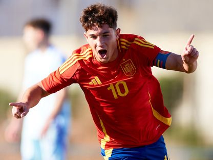 غوركا بويل يحتفل بهدفه في مباراة إسبانيا واسكتلندا تحت 16 عاماً - 2 ديسمبر 2025 - X/SEFutbol