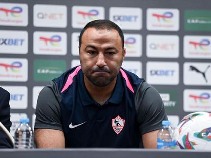 أحمد عبد الرؤوف مدرب الزمالك خلال المؤتمر الصحفي قبل مواجهة زيسكو يونايتد في كأس الكونفدرالية الإفريقية - 22 نوفمبر 2025 - المركز الإعلامي لنادي الزمالك