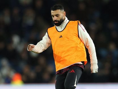 محمد صلاح خلال الإحماء قبل مباراة ليفربول وليدز يونايتد - 6 ديسمبر 2025 - REUTERS