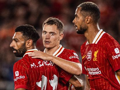 فلوريان فيرتز يحتفل مع محمد صلاح بهدف ليفربول الأول أمام يوكوهاما مارينوس الياباني 30-7-2025 - liverpool/x