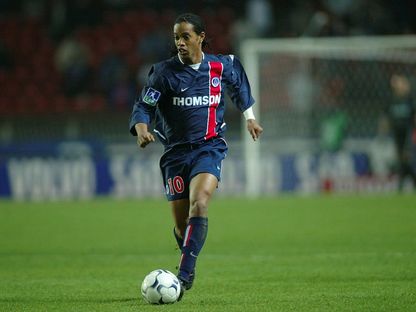 رونالدينيو بقميص باريس سان جيرمان - 21 مارس 2017 - X/PSG_inside