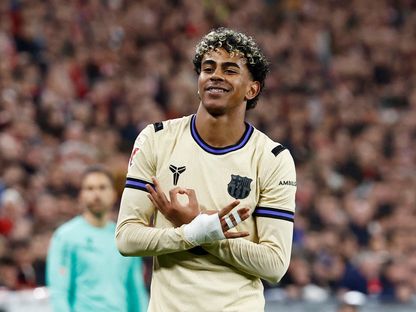 لامين يامال مهاجم برشلونة يحتفل بهدفه أمام أتلتيك بلباو بالدوري الإسباني - 7 مارس 2026 - Reuters