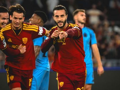ماريو هيرموسو يسجل هدف تقدم روما أمام سلوفان براتيسلافا في دوري أبطال أوروبا - 21 أكتوبر 2026 - roma/x