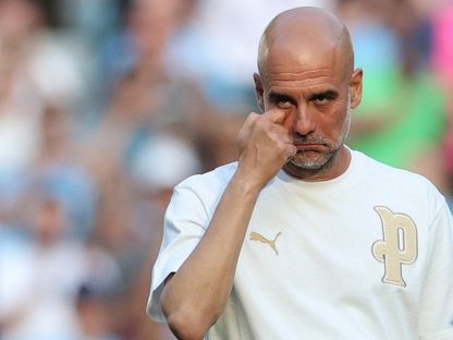 بيب غوارديولا بعد آخر مباراة له مع مانشستر سيتي ضد أستون في الدوري الإنجليزي الممتاز - 24 مايو 2026 - Reuters