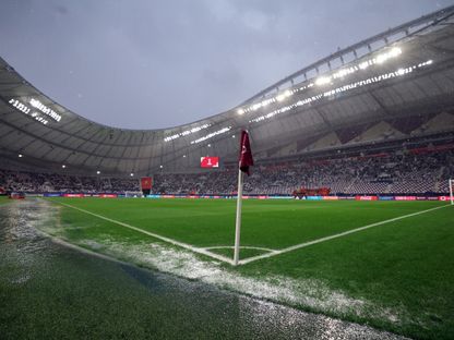 حالة ملعب خليفة الدولي خلال مواجهة السعودية والإمارات في كأس العرب - - Reuters