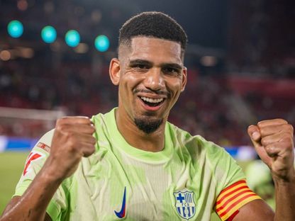 رونالد أراوخو يحتفل بفوز برشلونة على مايوركا في الليغا 16-8-2025 - Barcelona/x