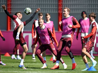 لاعبو بايرن ميونيخ في حصة تدريبية قبل مواجهة إنتر ميلان في ذهاب ربع نهائي دوري أبطال أوروبا - 7 أبريل 2025 - Reuters