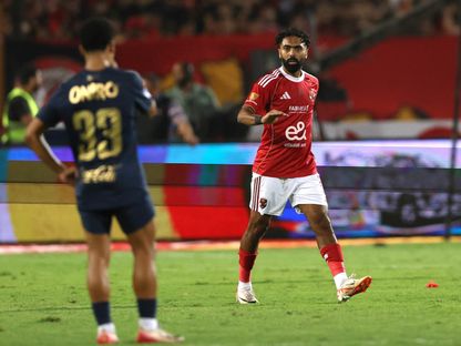 حسين الشحات يسجل للأهلي في مرمى الزمالك بقمة الدوري المصري - 30 سبتمبر 2025 - Reuters