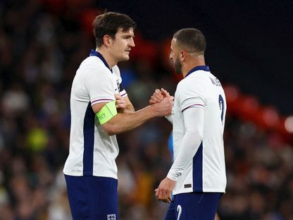 كايل ووكر وهاري ماغواير خلال مباراة ودية بين إنجلترا والبرازيل - 23 مارس 2024 - Reuters