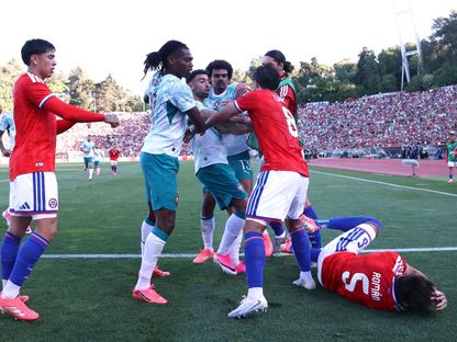 رافاييل لياو في شجار مع إيفان رامون خلال ودية البرتغال والشيلي - 6 يونيو 2026 - Reuters