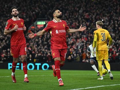 محمد صلاح مهاجم ليفربول يحتفل بهدفه في مرمى توتنهام في كأس رابطة الدوري - 6 فبراير 2025 - Reuters