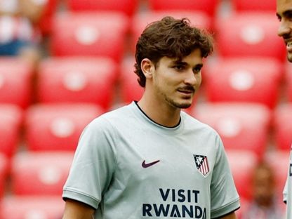 لاعب أتلتيكو مدريد خوليان ألفاريز خلال الإحماء قبل مباراة أتلتيك بلباو في الدوري الإسباني - 5 سبتمبر 2026 - Reuters