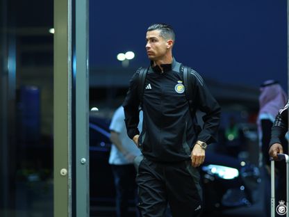 كريستيانو رونالدو لدى توجّه بعثة النصر إلى جدة لمواجهة الأهلي في الدوري السعودي - 12 فبراير 2025 - X/@AlNassrFC