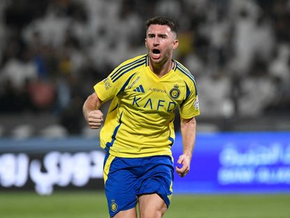 إيميريك لابورت لاعب النصر يحتفل بتسجيل هدف في مرمى الشباب بدوري روشن السعودي - 18 أكتوبر 2024 - Reuters