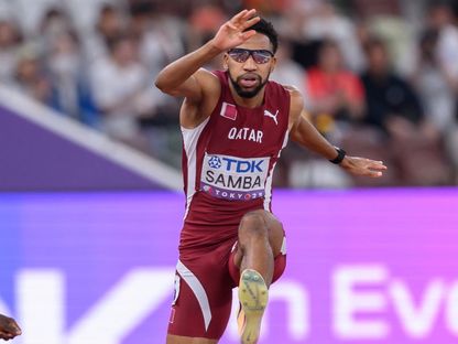 القطري عبد الرحمن صامبا خلال سباق 400 متر حواجز في بطولة العالم لألعاب القوى في طوكيو - 29 سبتمبر 2025 - X/@qatar_olympic