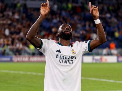 احتفال أنطونيو روديغر لاعب ريال مدريد بتسجيل هدف في مرمى روما بدوري أبطال أوروبا - 14 أكتوبر 2026 - X/@realmadridarab
