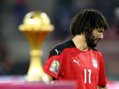 المصري محمد النني يبكي عقب خسارة مصر نهائي كأس إفريقيا 2021 أمام السنغال - reuters