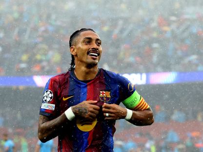 فرحة قائد برشلونة رافينيا بـأحد أهدافه في مرمى فينورد في دوري أبطال أوروبا - 9 سبتمبر 2026 - Reuters