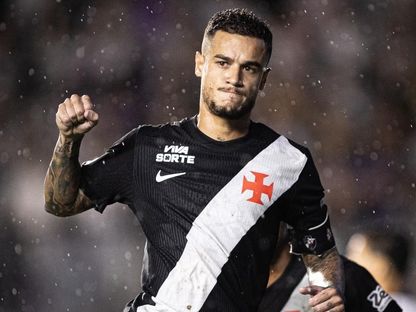 البرازيلي كوتينيو في مباراة سابقة لنادي فاسكو دا غاما البرازيلي - 9 فبراير 2026 - X/@VascodaGama