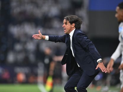 سيموني إنزاغي مدرب الهلال خلال مباراة ضد الشباب بالدوري السعودي - 31 أكتوبر 2025 - X/@aawsat_spt