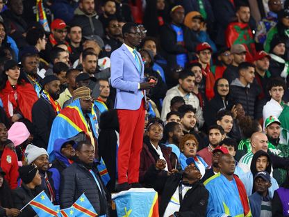 مشجع الكونغو الديمقراطية الشهير خلال لقاء الجزائر بكأس أمم إفريقيا - 6 يناير 2025 - Reuters