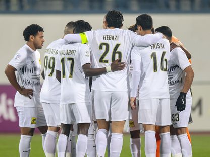 لاعبو الاتحاد السعودي قبل مباراة نافباخور الأوزبكي في دوري أبطال آسيا - x/@ittihad