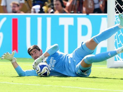 تيبو كورتوا حارس ريال مدريد في مباراة باريس سان جيرمان بنصف نهائي كأس العالم للأندية - 9 يوليو 2025 - Reuters